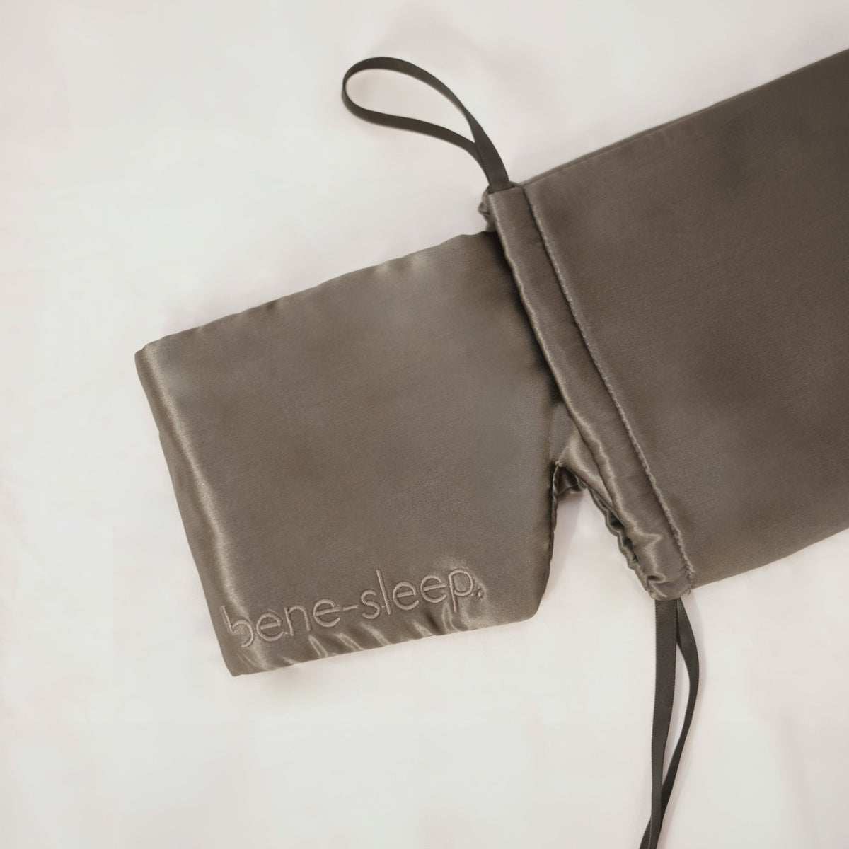 Travel Pouch für Schlafmasken